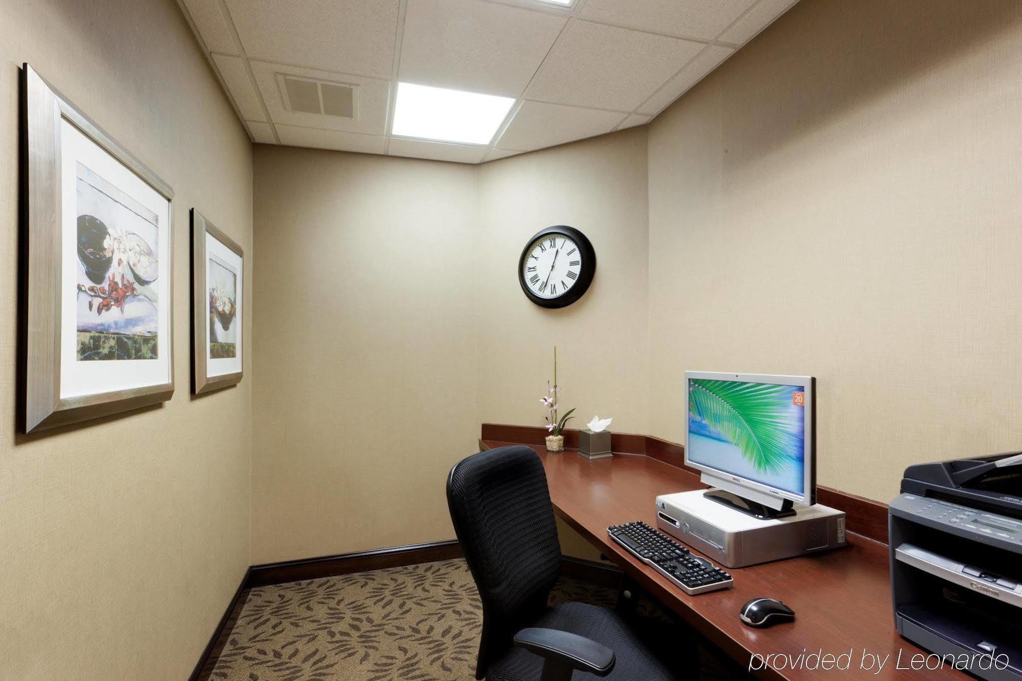 Hampton Gainesville-haymarket Hotel 3*